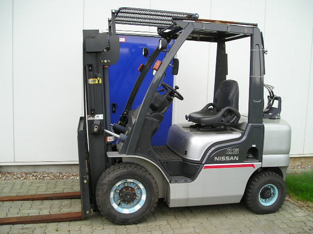 Nissan PL02A25W